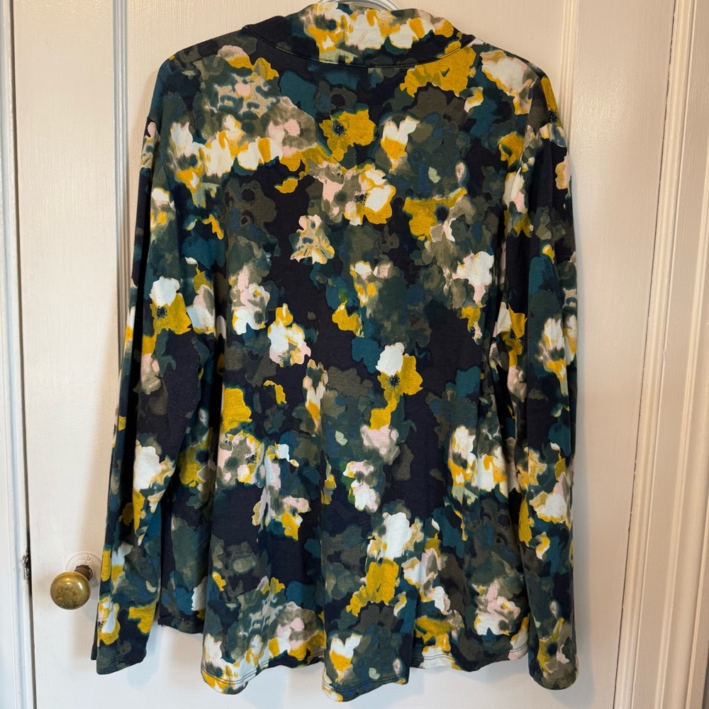 T By Talbots Half Zip Pullover Blurred Floral - Picture 5 of 5
